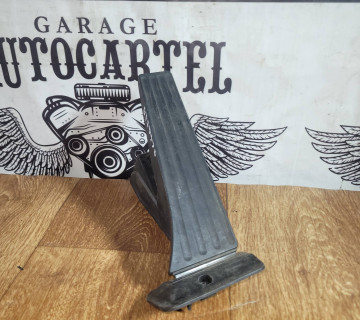 Педаль газу BMW 3 5 7 E60 E65 E70 E90 F01 F02 F10 F11 X5 6789998