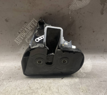 Замок дверей бічний правий розсувний задній Volkswagen Transporter T5, T6 7e0843604