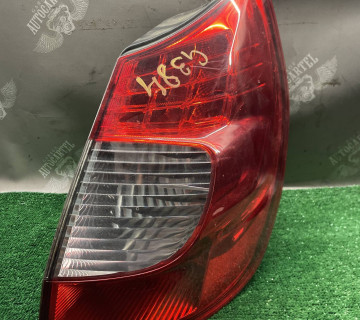 Ліхтар задній правий на RENAULT Scenic 2 2006 8200474327-a