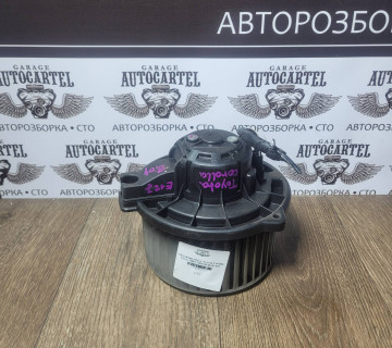 Моторчик пічки Toyota Corolla Verso 2004-2009 0130101601