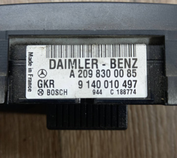 Блок керування пічкою/ клімат контролем A2098300085/ 9140010497 Mercedes C-Class/ w203 CLK