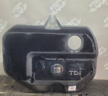 038103925e Накладка двигуна декоративна seat leon 1.9 TDI