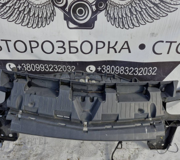 8200721895 Передня панель телевізор renault clio 3 iii