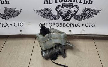 Головний гальмівний циліндр Volkswagen Passat B6 3c1611301