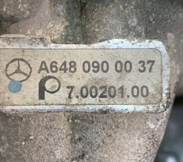 Впускний колектор Mercedes e w211 3.2 cdi a6480900037