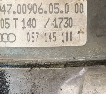 Вакуумний насос Audi A6 C6 / VW Touareg 3.0 tdi 057145100t
