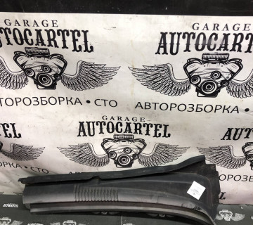 Накладка під лобове скло Жабо праве Chevrolet Cruze 96831148 ліва