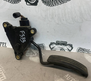 Педаль газу Renault Grand Scenic II / Megane II / Scenic II 8200159647b