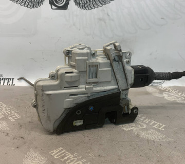 Замок двері передньої лівої 9 pin Seat Exeo Audi A3 8p A4 B7 A6 C6 A8 D3 8e1837015aa