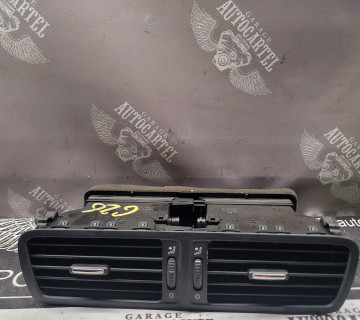 Дефлектор (центральний) 3C1819728E VW Б 6 Європа / Volkswagen Passat B 6