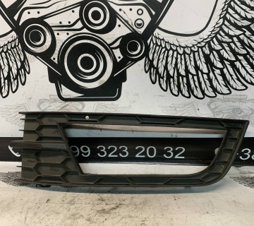 Решітка бампера ліва SKODA OCTAVIA A7 13-17 5e0807681