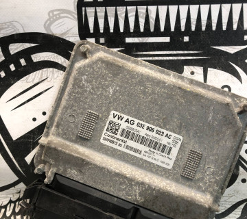 Блок управління 03E906023AC skoda fabia 1.2 5wp40912 05