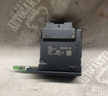 Блок керування склопідйомника правий задній VOLKSWAGEN PASSAT B7 B6 3c0959794