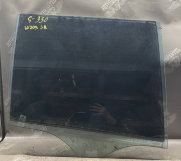 Скло двері заднє праве Mercedes W203 унів 21107269