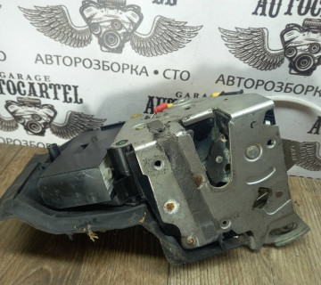 Замок дверки передньої левої BMW 5 E39 1999 8235113