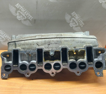 Впускний колектор Audi A4 B7 2.0TDI 03G129713H
