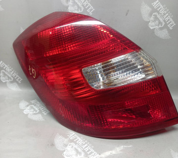Стоп ліхтар задній лівий Skoda Fabia New 5j6945095