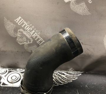 Патрубок повітря турбіни 1K0145838AF Skoda a5