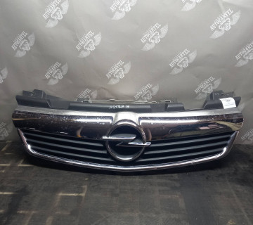 Решітка радіатора Opel Zafira B 2005-2008 13157590, 21482755