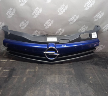 Решітка радіатора Opel Astra H 95643702, 21482816