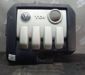 Накладка двигуна декоративна VW Golf 1.9tdi (V) 2003-2008 03g103925aa