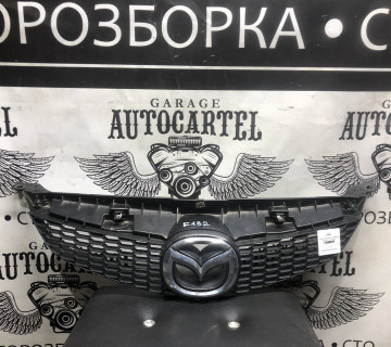 Решітка радіатора 05- Mazda 6 2002-2007 GR1L50712