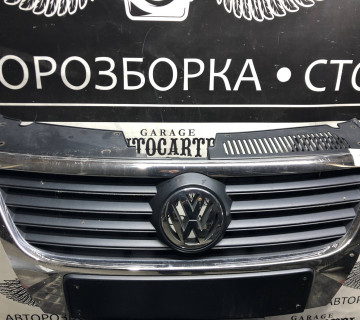 3с0853651 решітка радіатора Volkswagen passat b6