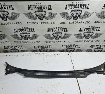 1t0819403 Декоративна накладка під лобове скло жабо Volkswagen Touran 2003—2015