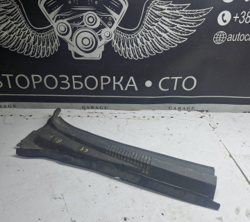 95967374 Декоративна накладка під лобове скло жабо праве Cruze 2001 - 2016