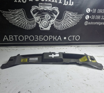 30716338 Декоративна накладка під лобове скло жабо Volvo V50 2003-2012