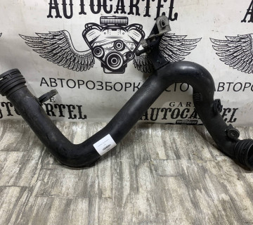 Патрубок інтеркулера Volkswagen Touran Golf 5 skoda octavia, 1.9tdi 1k0145762ac