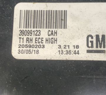 Ліхтар правий задній універсал Opel Insignia B універсал 39099123