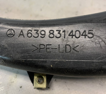Патрубок повітроводу печі mb vito w639 2003-2010 a6398314045