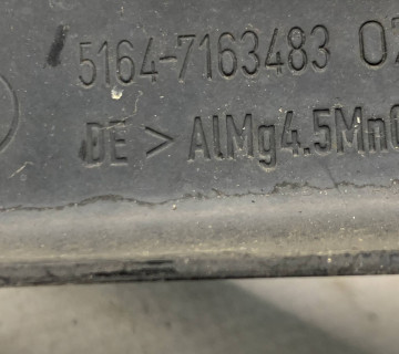 Кронштейн лівого кріплення BMW E60 E61 5164-7163483