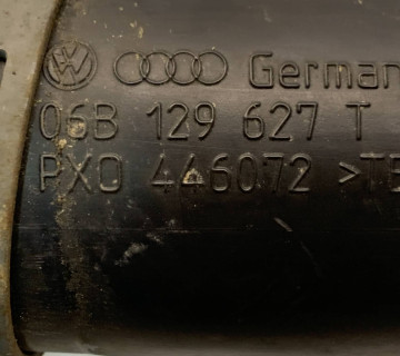 Трубка повітряний патрубок AUDI A4 B6 VW Passat B5 06b129937t