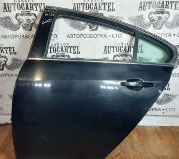 Двері задні ліві Opel Insignia ліфтбек D003