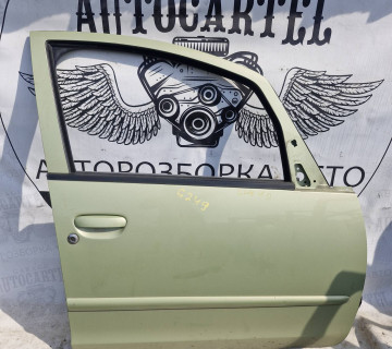 Дверка передня права Mitsubishi Colt 5 дверей 21854255