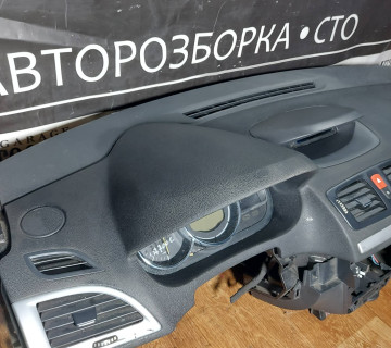 Торпедо Renault Megane III 2009-2016 T021
