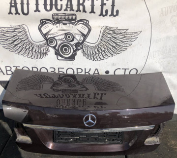 Кришка багажника Mercedes W212 21963902