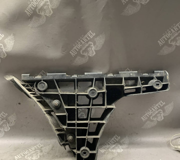 Кронштейн кріплення направляюча заднього бампера права Audi A4 B5 8d5807484aa
