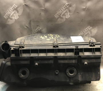 Корпус повітряного фільтра 3.2cdi w210 w220 A6130900601