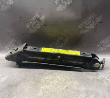 Домкрат механічний Volkswagen Transporter T5 7h0011031d