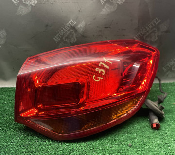 Ліхтар задній правий Opel Astra J 13282243