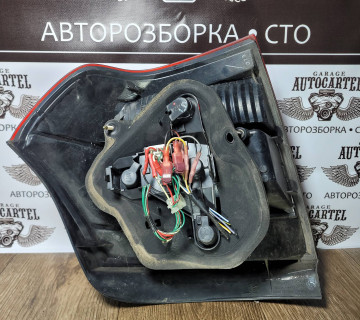 Ліхтар задній Toyota corolla правий