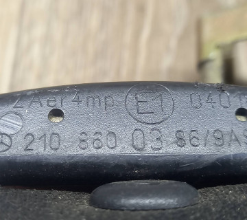 Ремінь безпеки передній левій Mercedes E W210, 2108600386