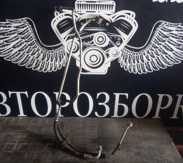 Трубка кондиціонера в зборі vw passat b5 1.6 3b0280704