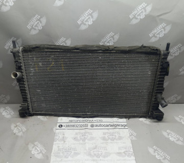 Радіатор охолодження двигуна Ford Focus 2 1.6 2005-2010 3m5h8005rk