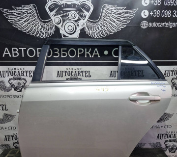Дверка задня ліва Toyota Avensis 2005р унів, 21530456