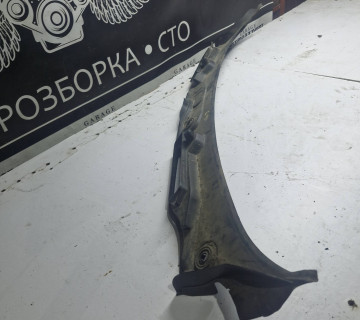 ch575509 Декоративна накладка під лобове скло жабо 5 E60, E61 2003-2009