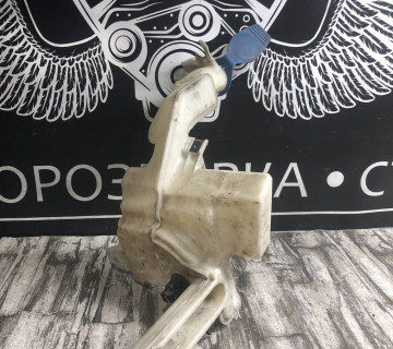 3c0955453j Бачок омивача скла,фар Volkswagen Passat B6 2005-2010